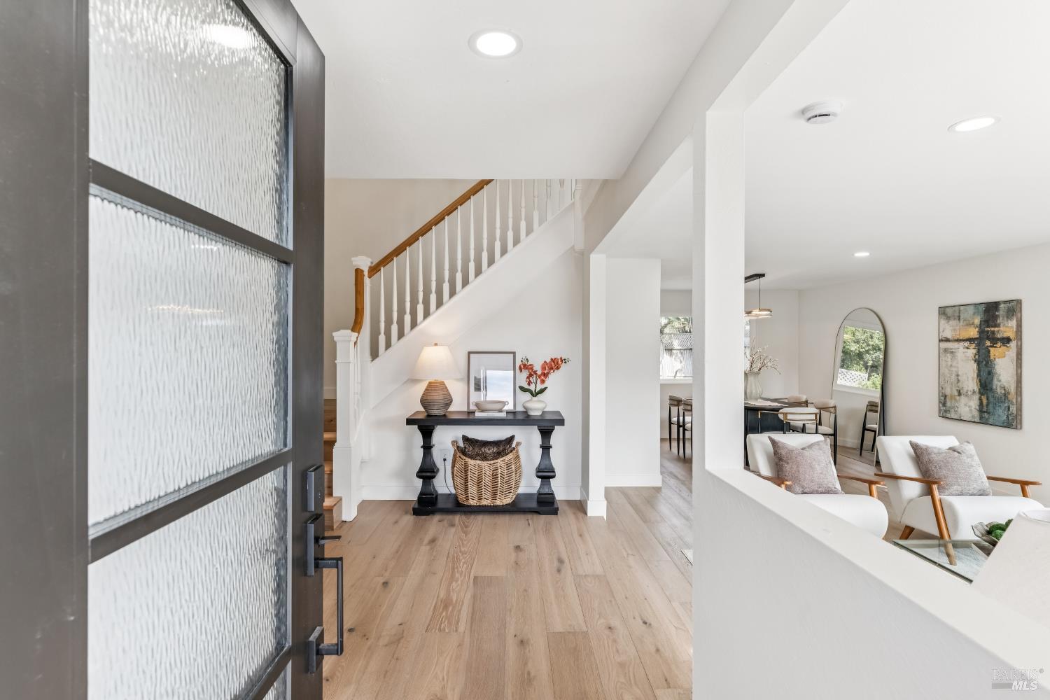 MLS #326017560 img 2