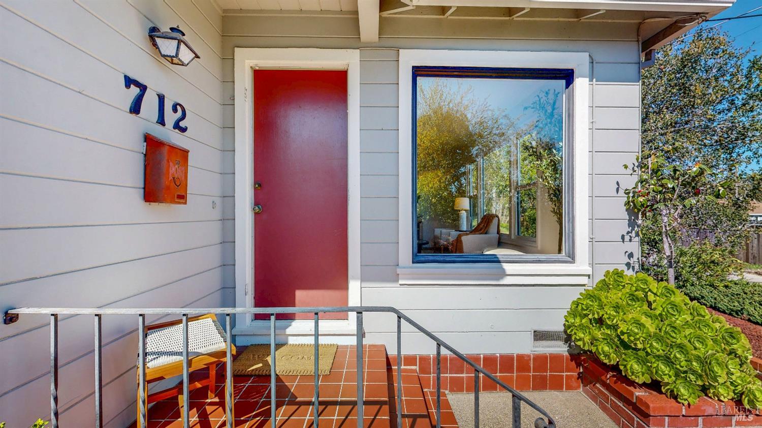 MLS #326018040 img 1