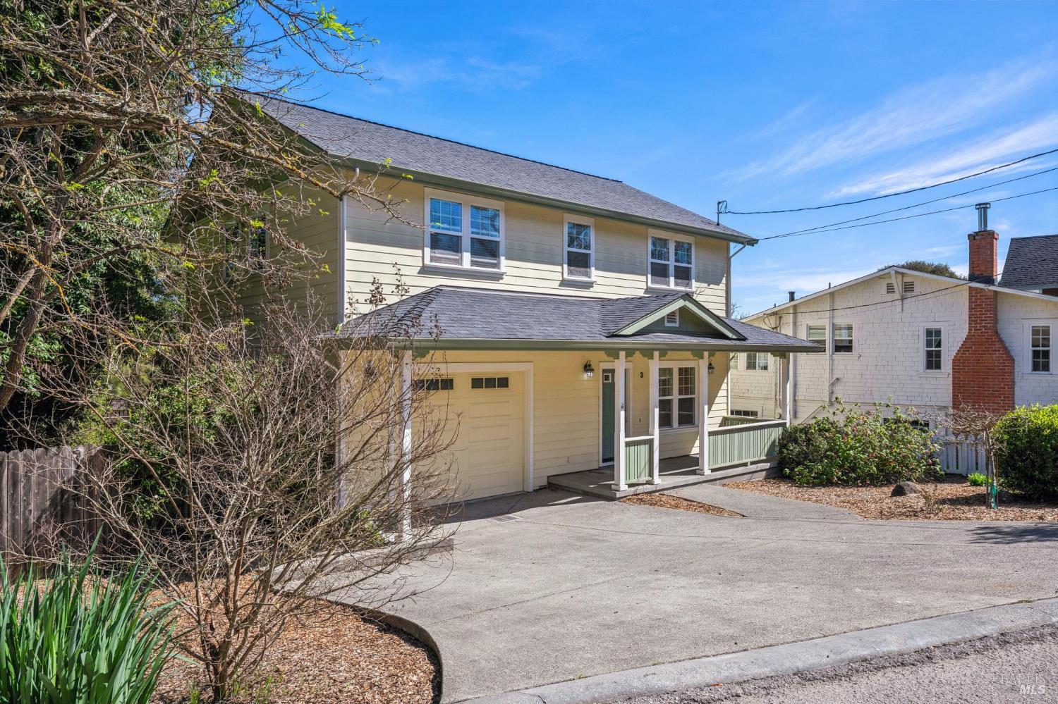 MLS #326018607 img 2