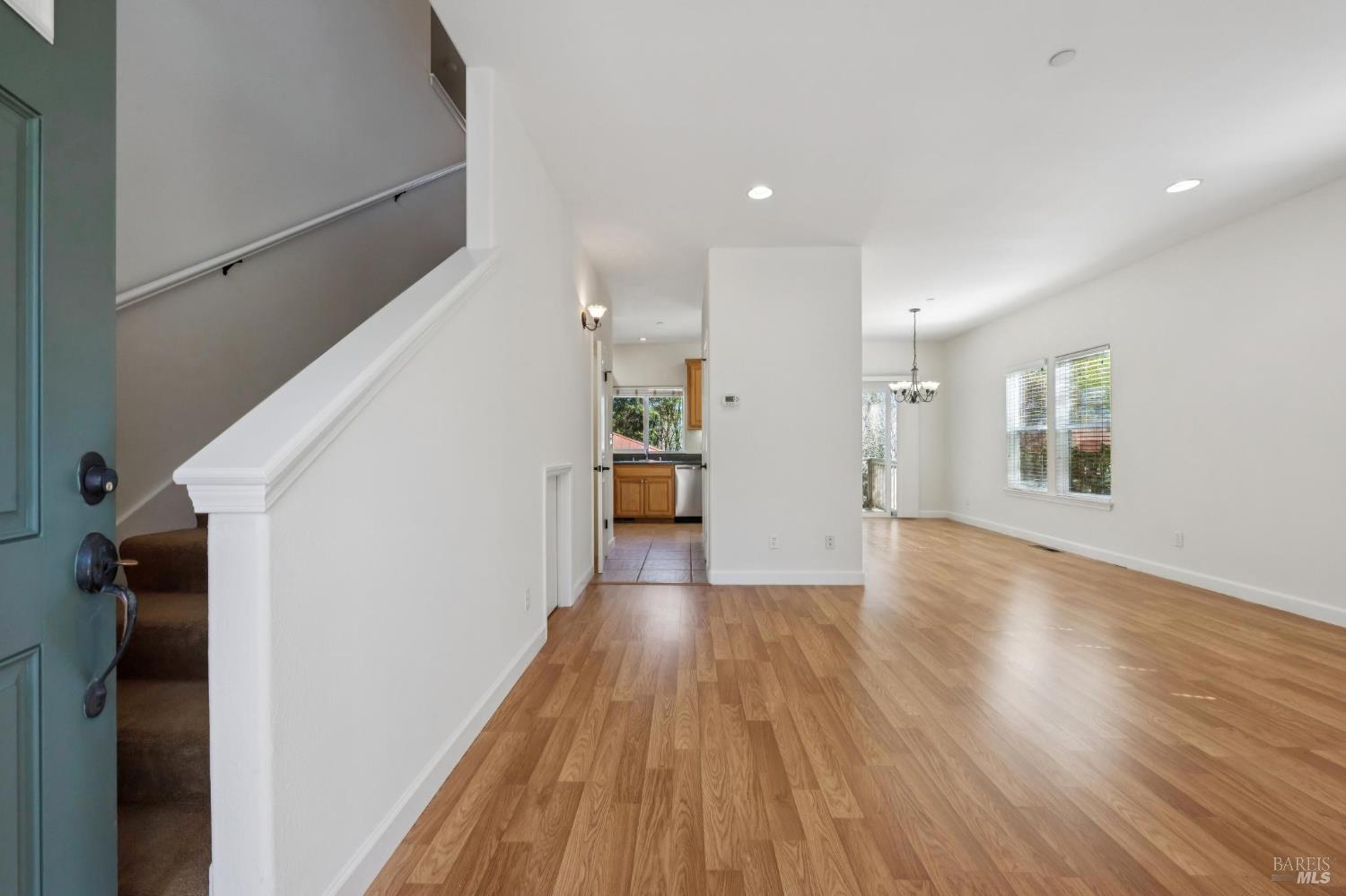 MLS #326018607 img 7