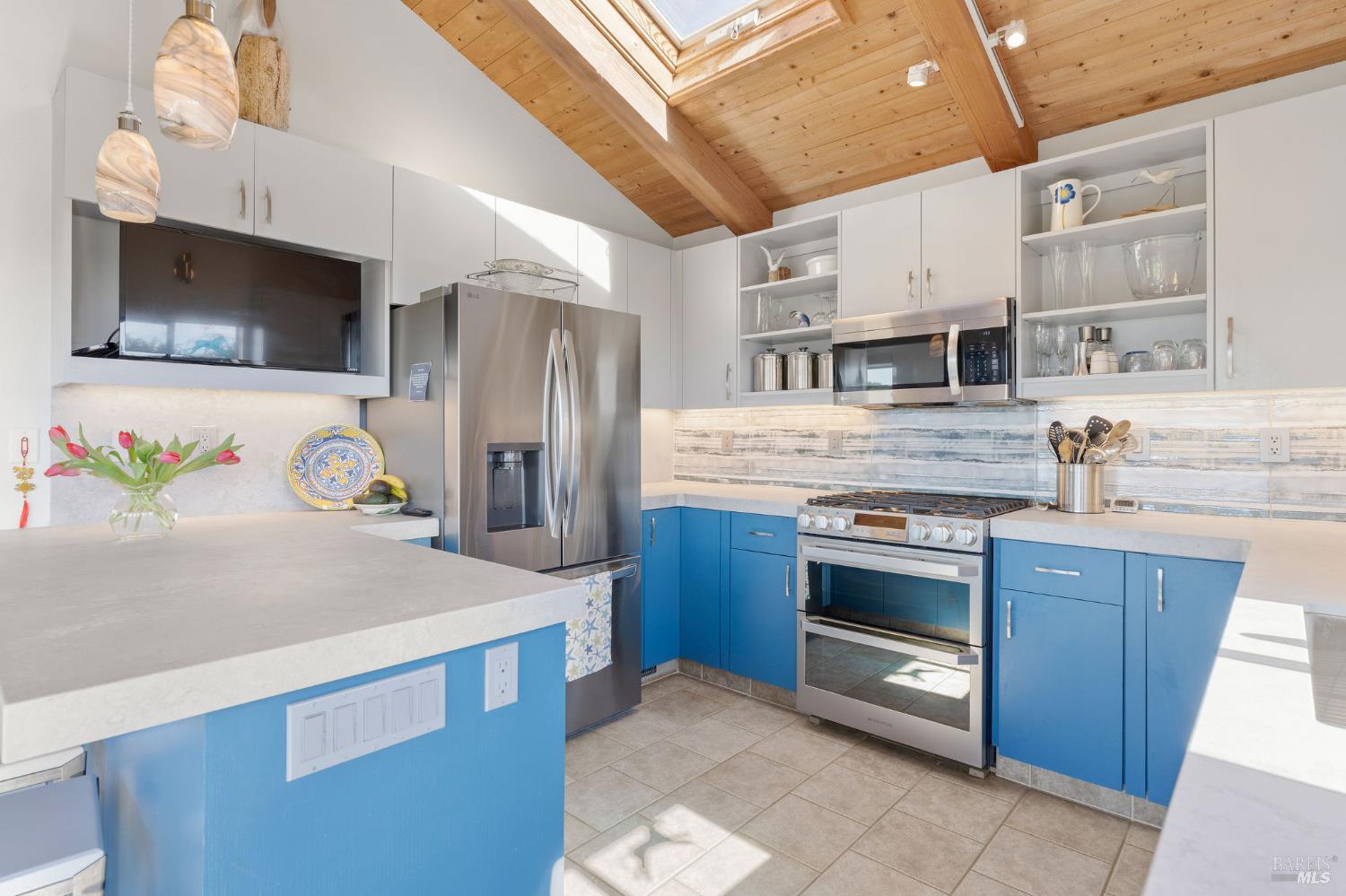 MLS #326018695 img 5