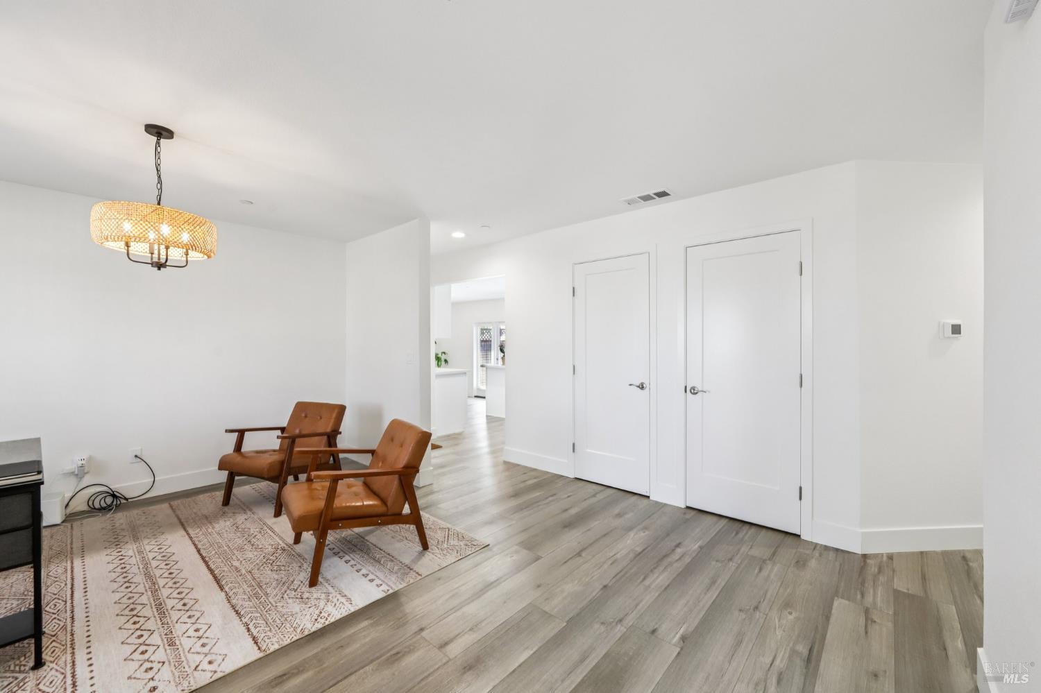 MLS #326019393 img 5