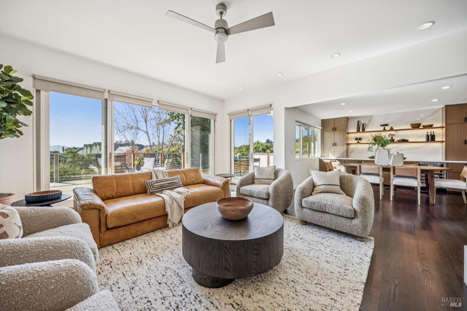 MLS #326019686 img 2