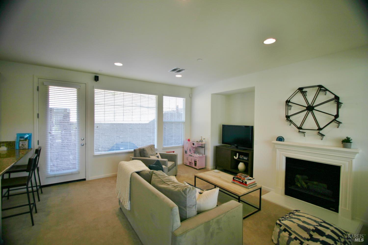 MLS #326022043 img 5