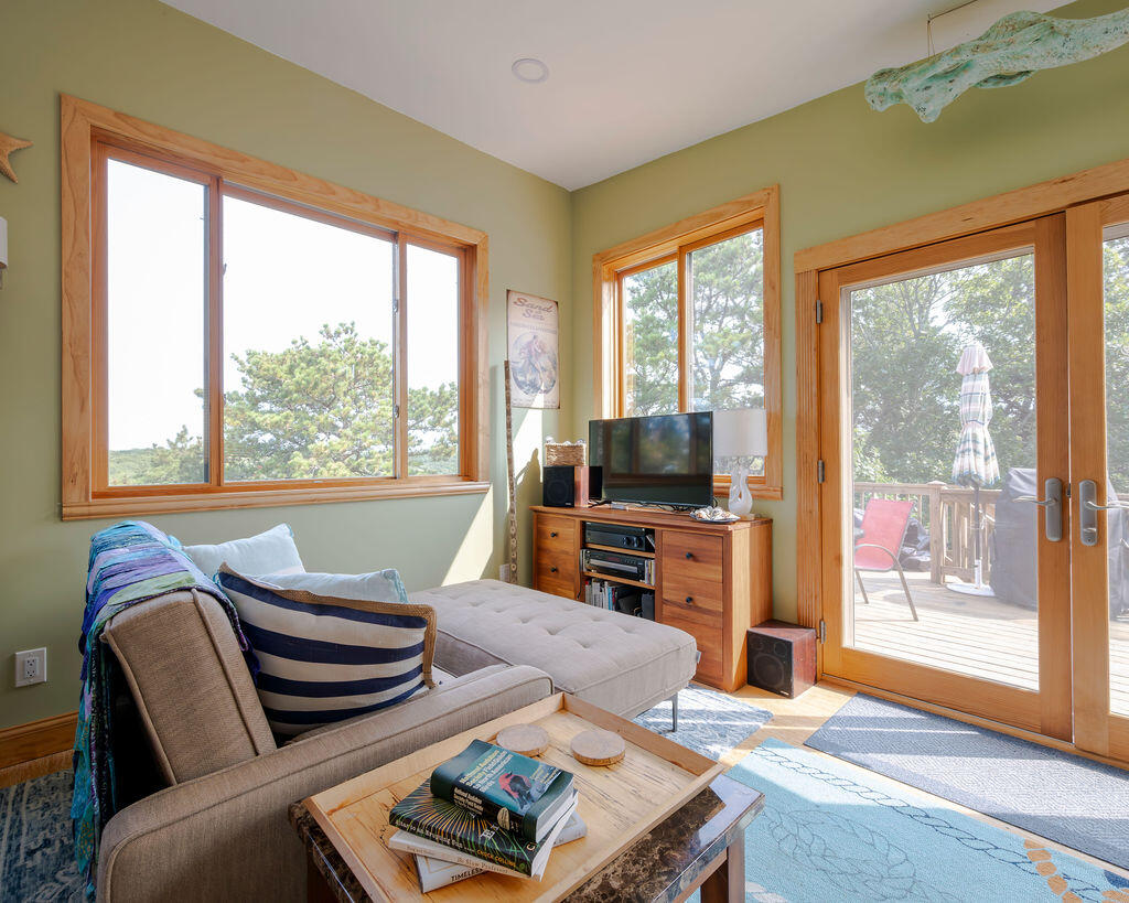 MLS #22404919 image #32