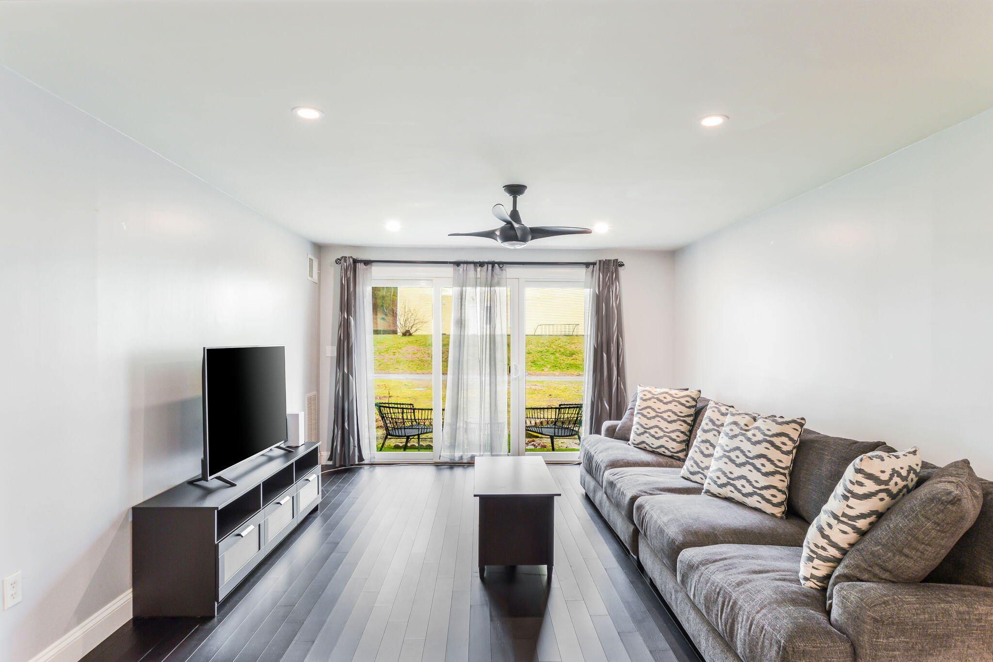 MLS #22501610 image #0