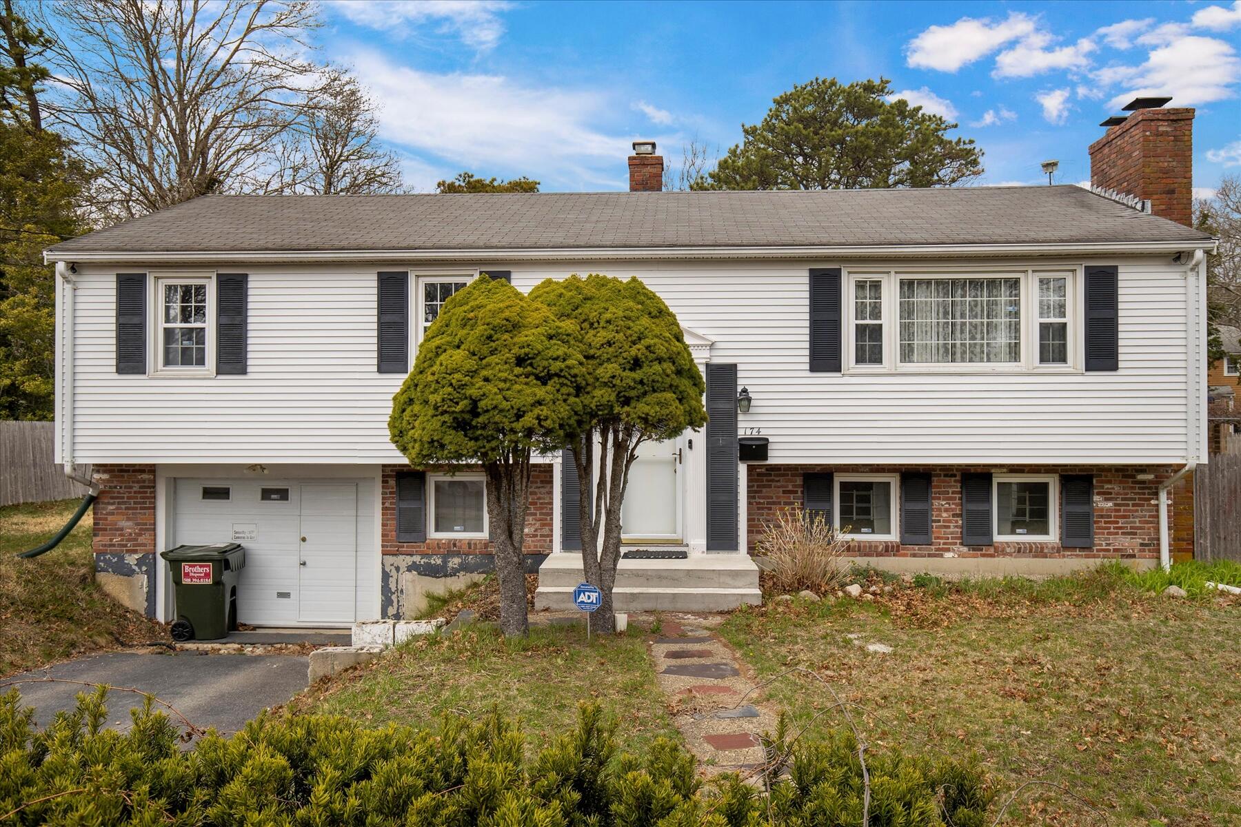 MLS #22501866 image #0