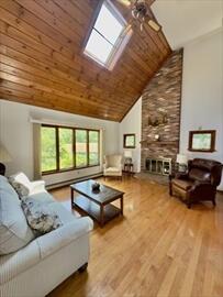 MLS #22503372 img 1