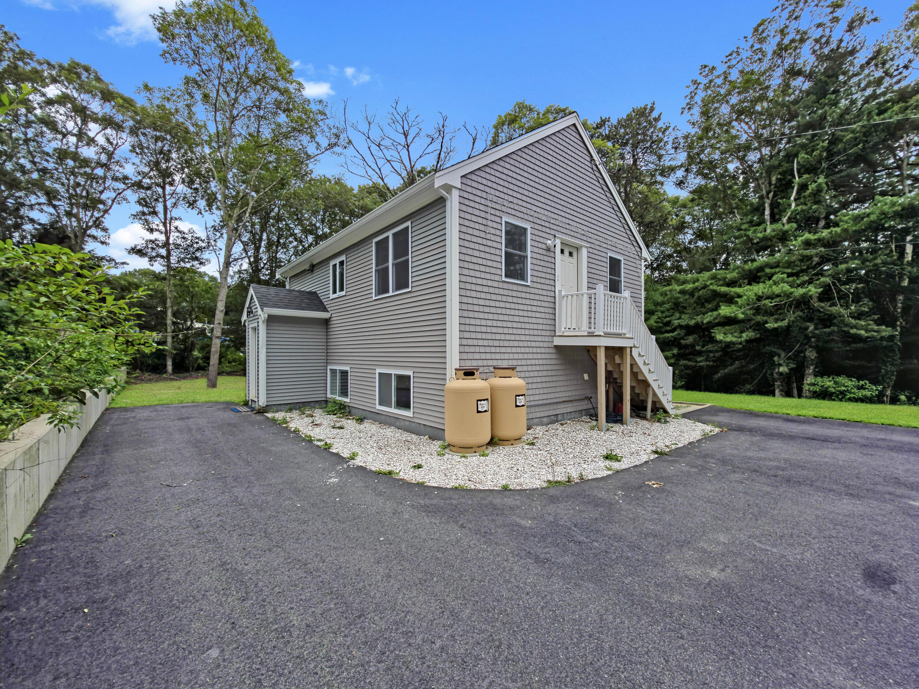 MLS #22503433 img 3