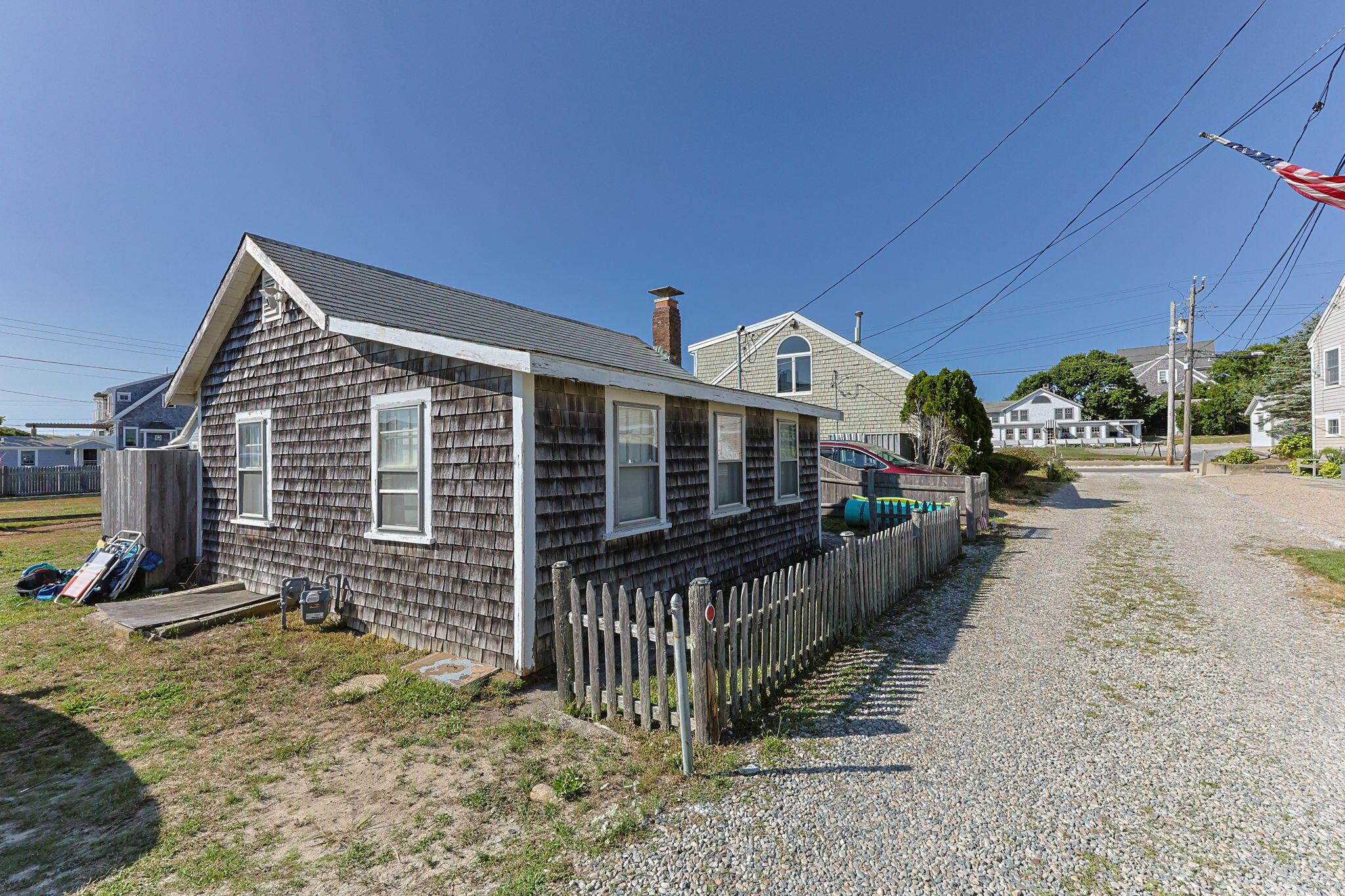 MLS #22503915 img 2