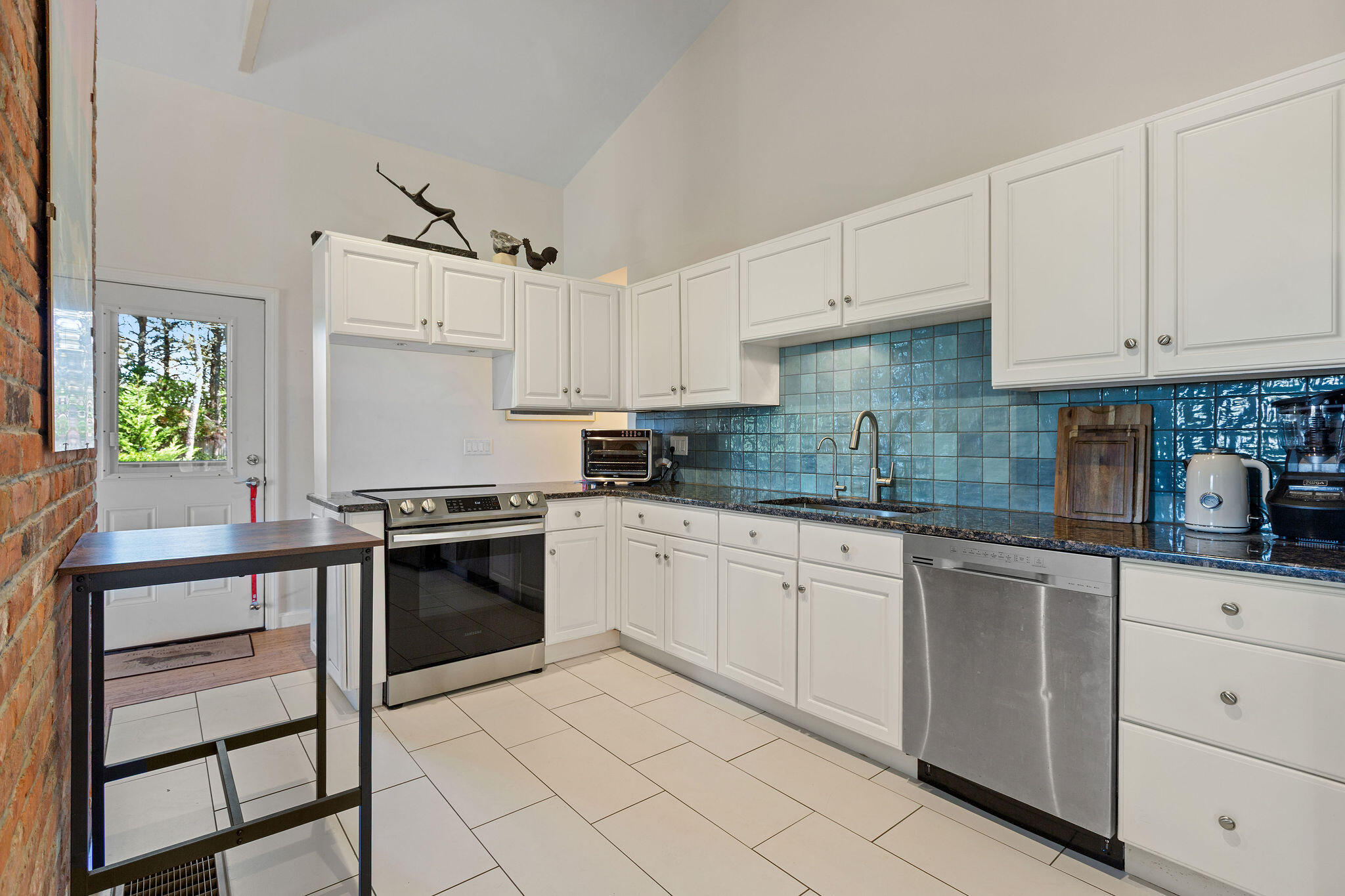 MLS #22504397 image #19