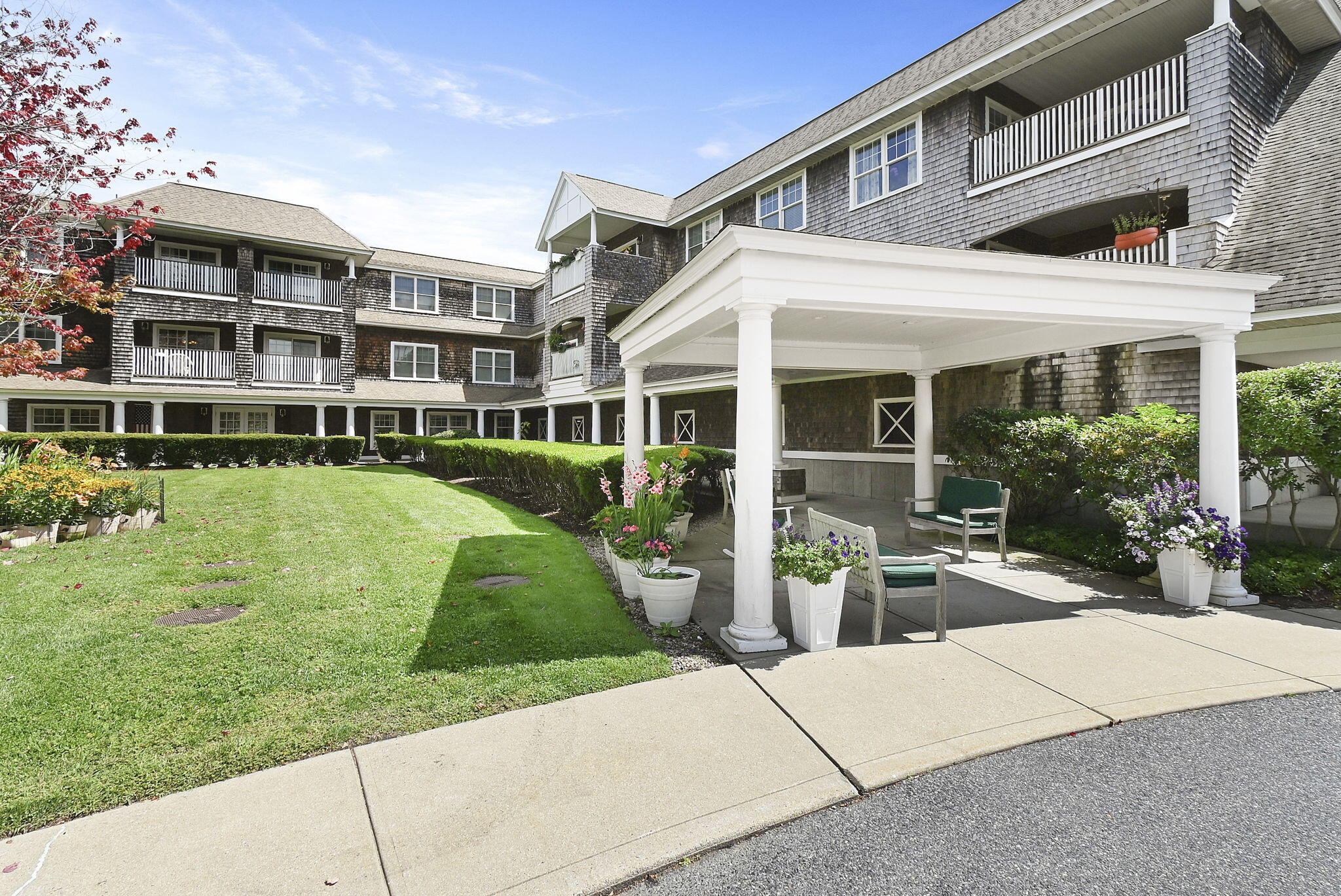 MLS #22504402 image #0