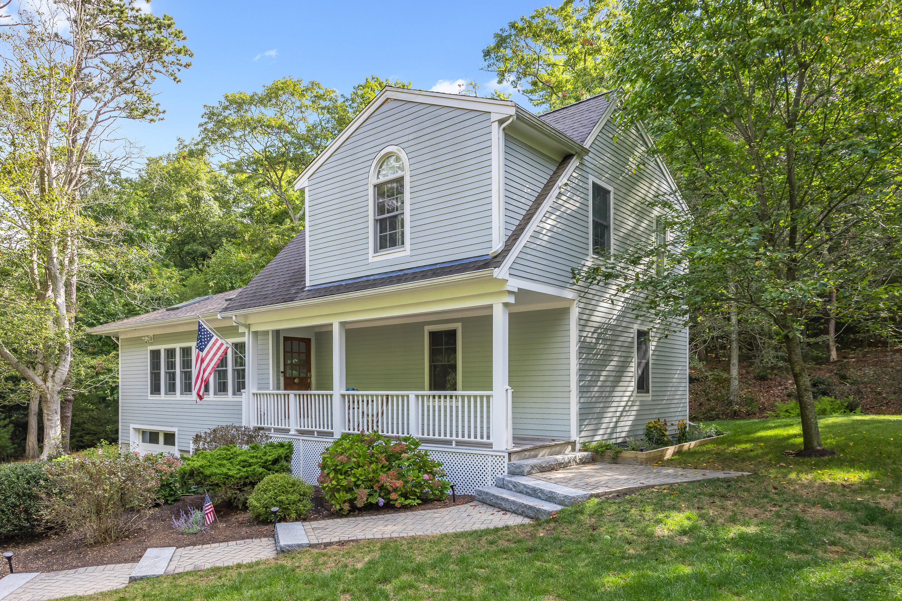 MLS #22504800 image #0