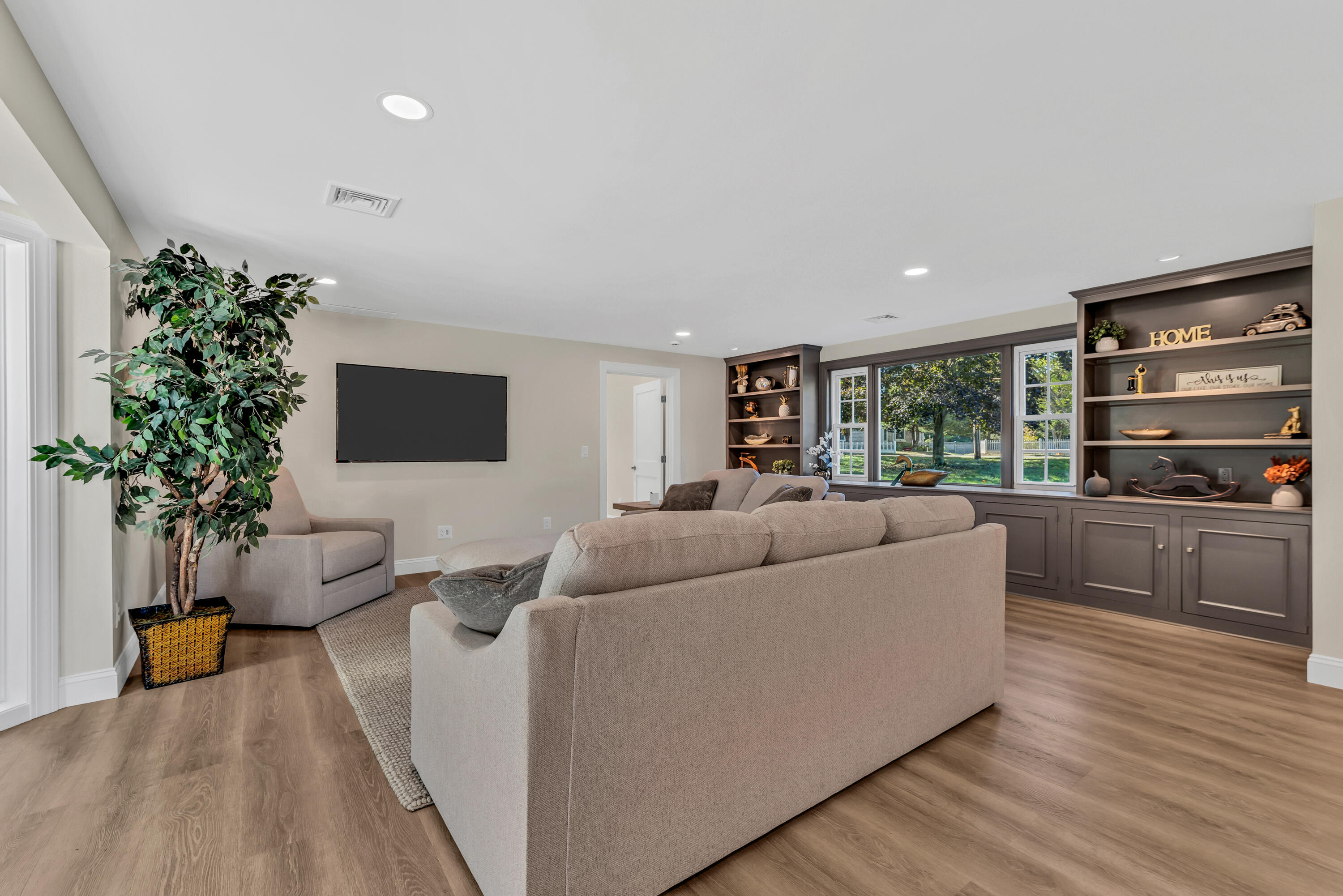 MLS #22504879 image #1