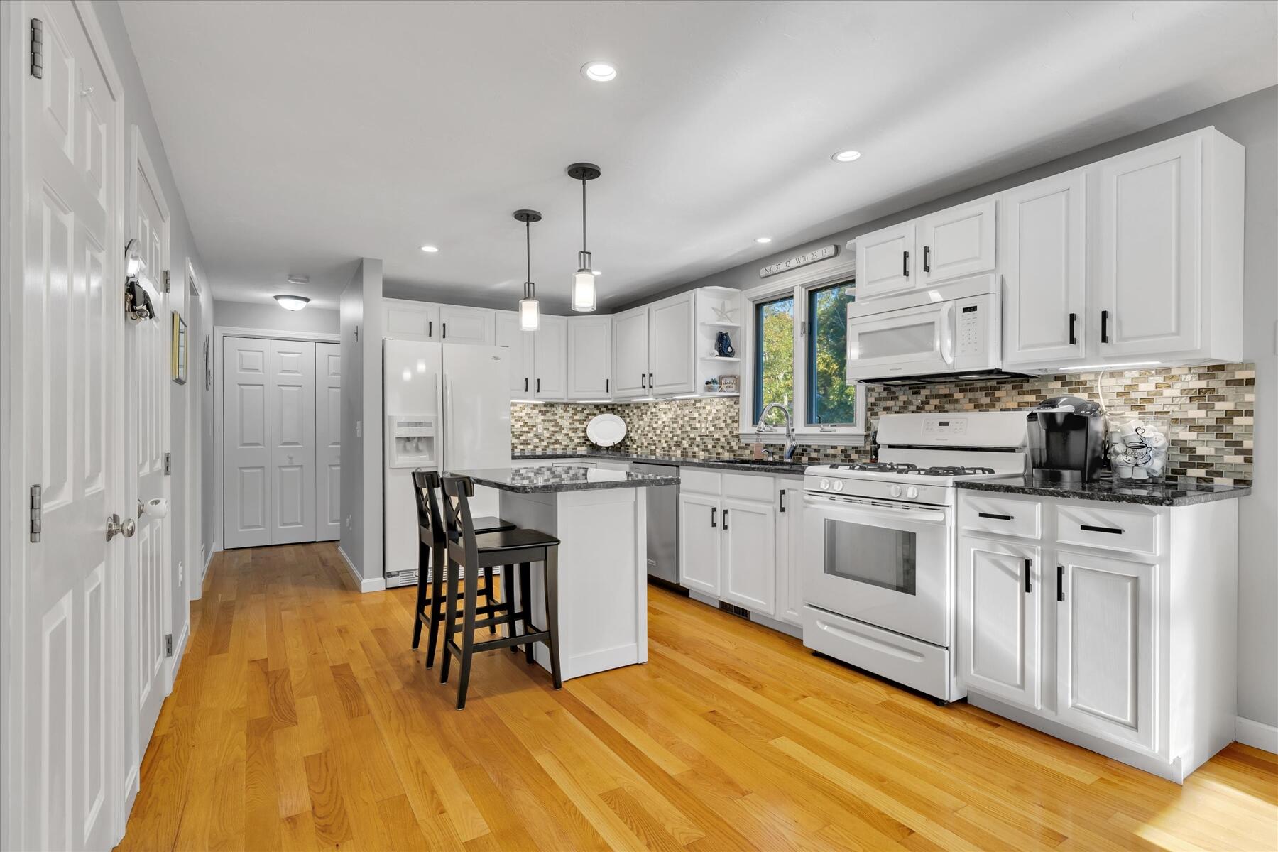 MLS #22505336 image #3