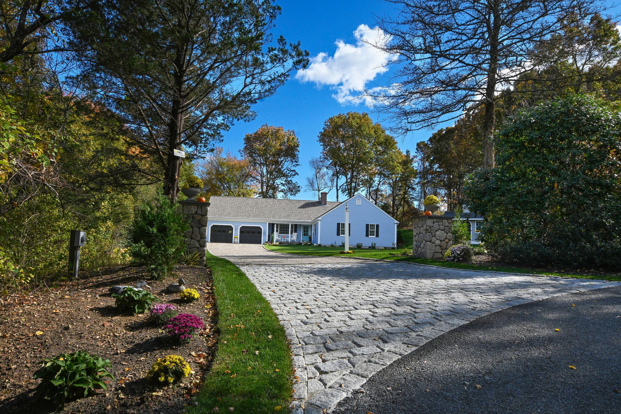 MLS #22505410 image #1