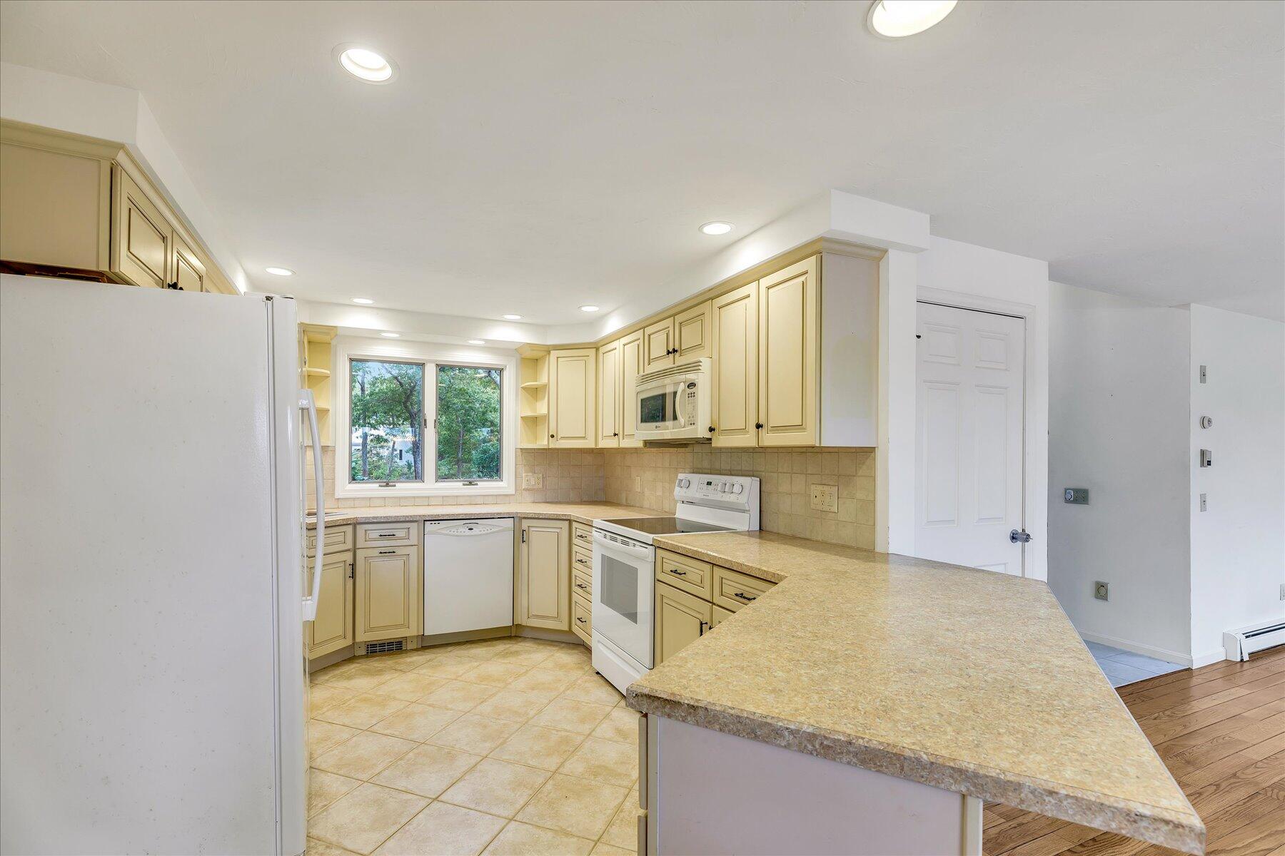 MLS #22505602 image #3