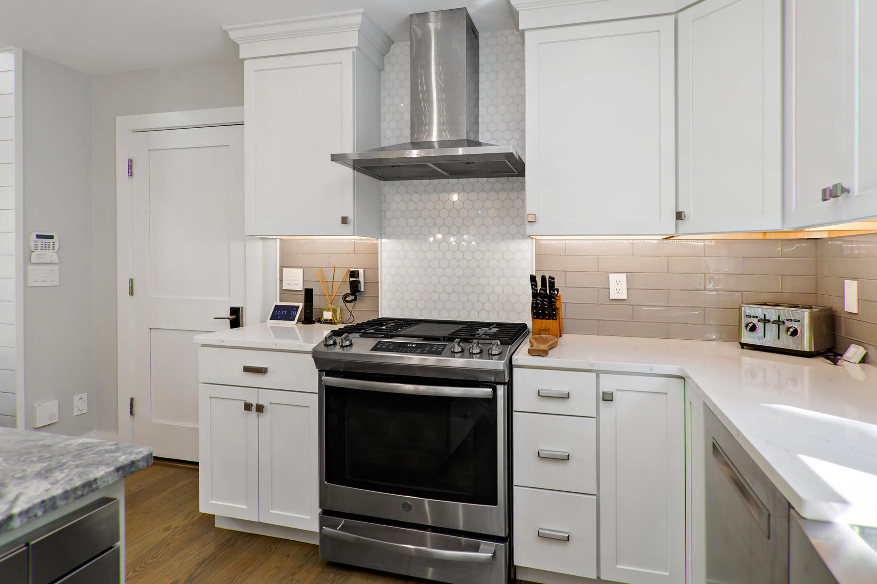 MLS #22505610 image #15