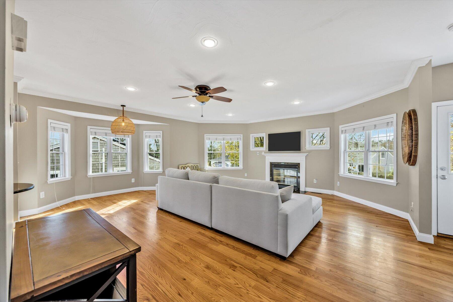 MLS #22505759 image #2