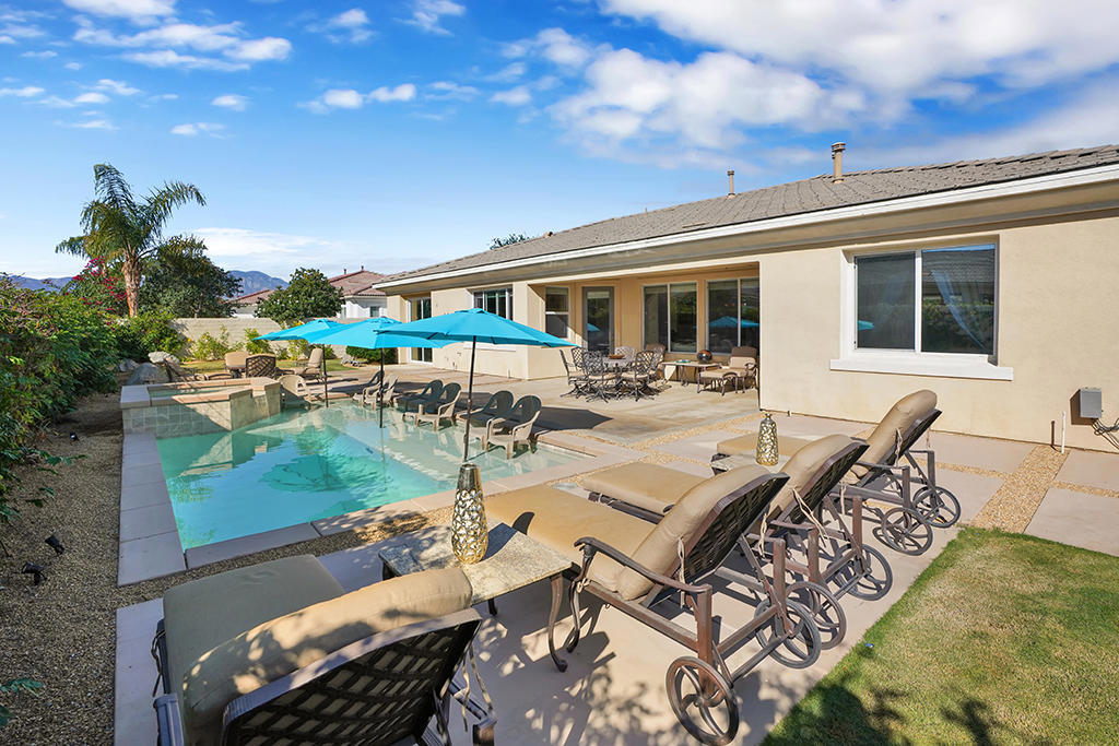 MLS #219033647PS image #2