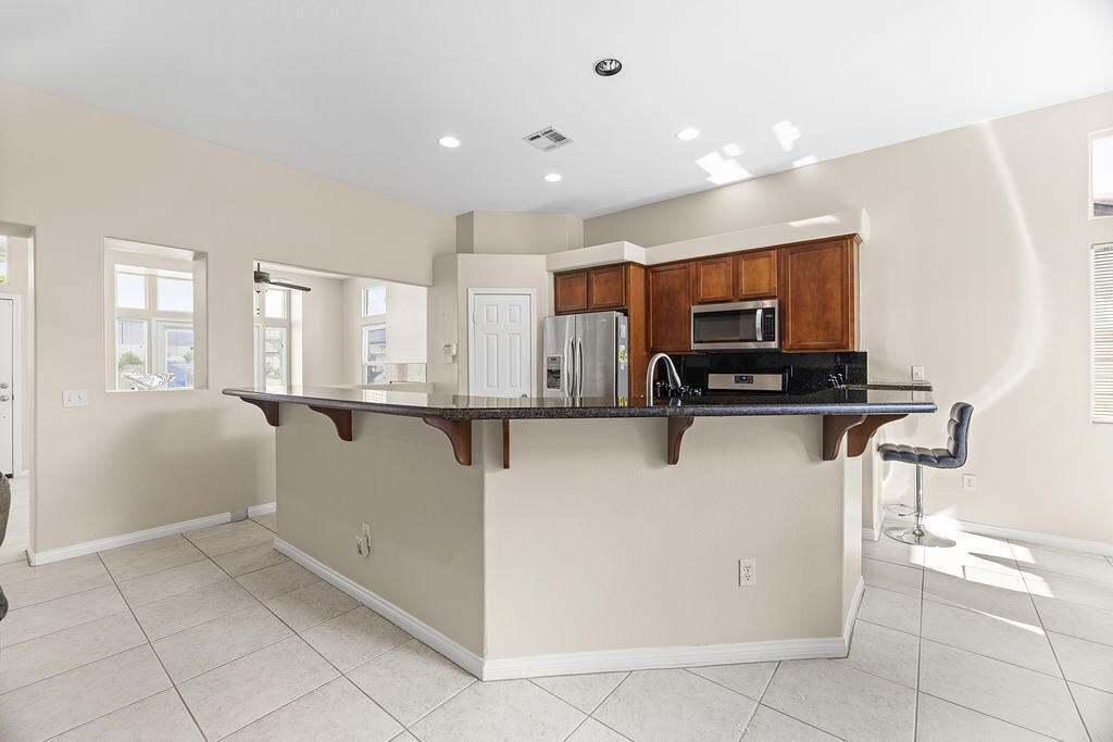 MLS #219116585DA image #10