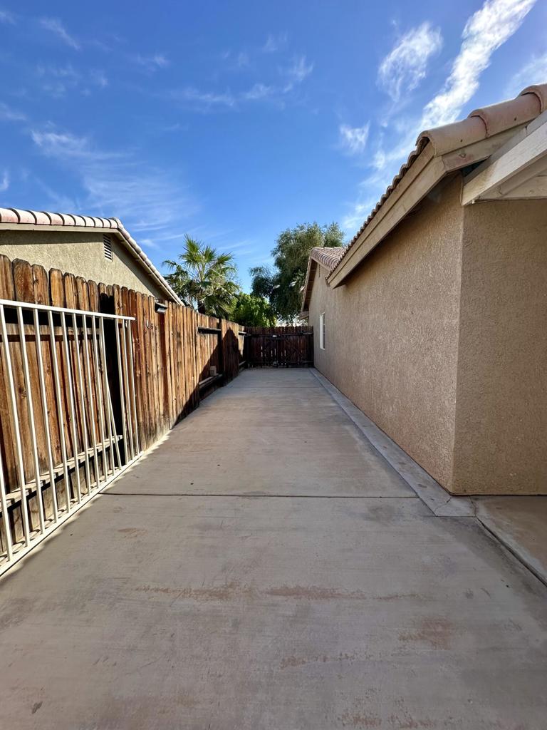 MLS #219118381DA image #25