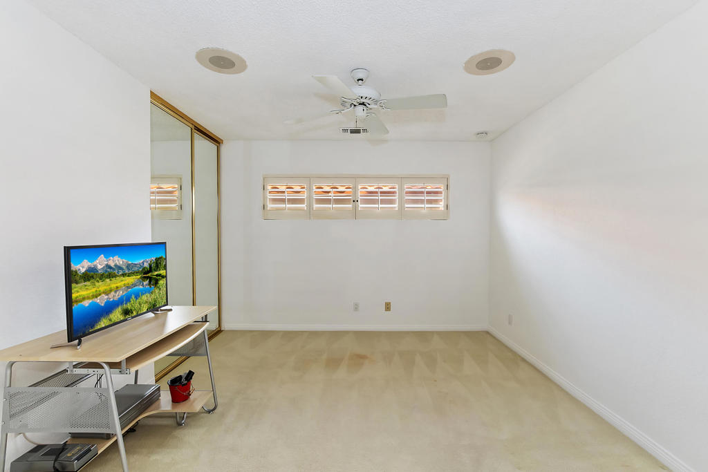 MLS #219121022DA image #9