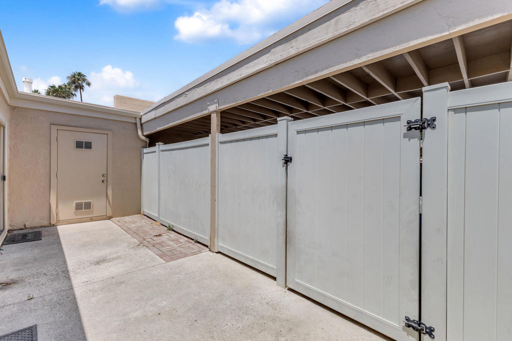 MLS #219122021DA image #19