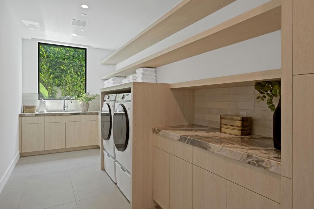 MLS #219122504DA image #11