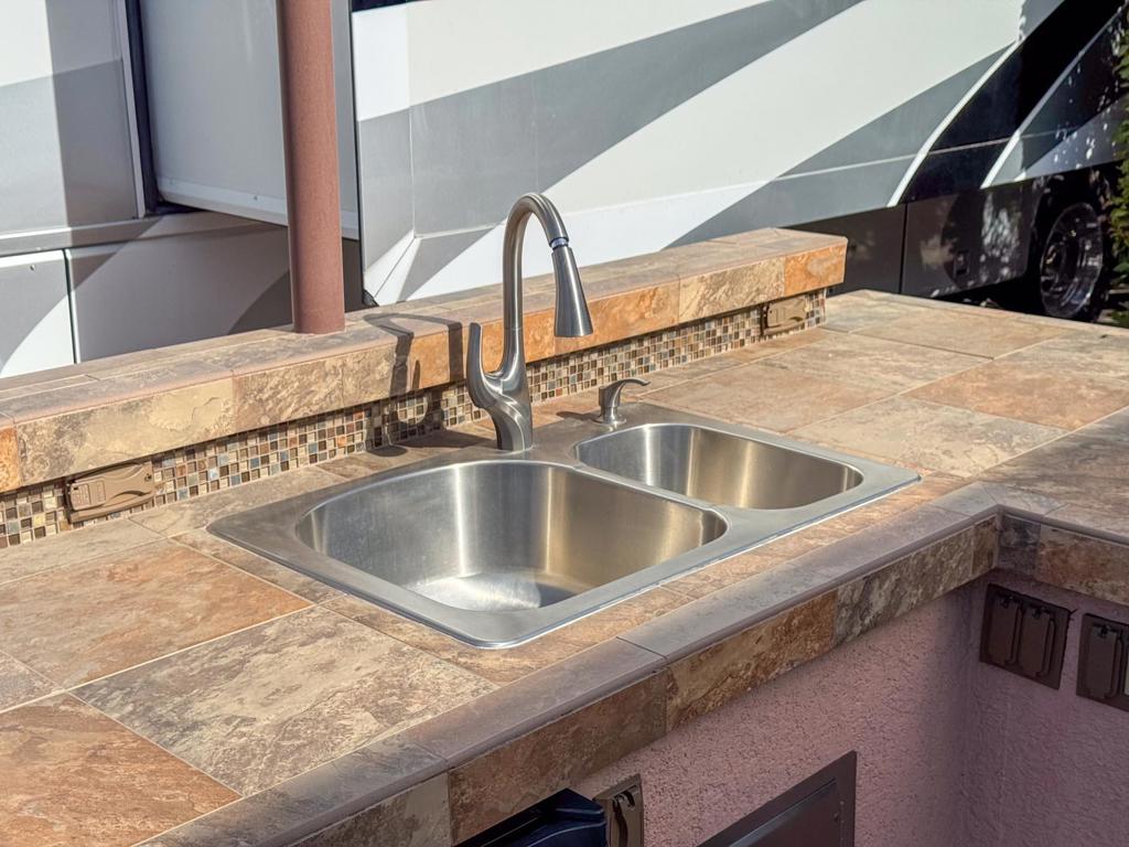 MLS #219122825DA image #3