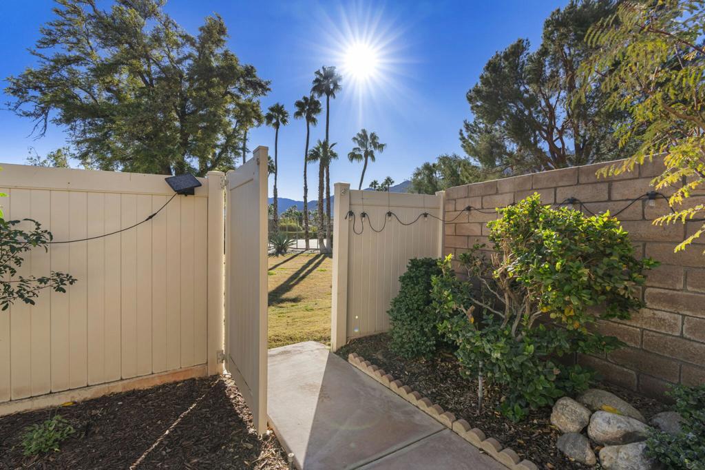 MLS #219122897DA image #2