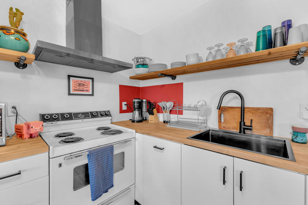 MLS #219123142DA image #17