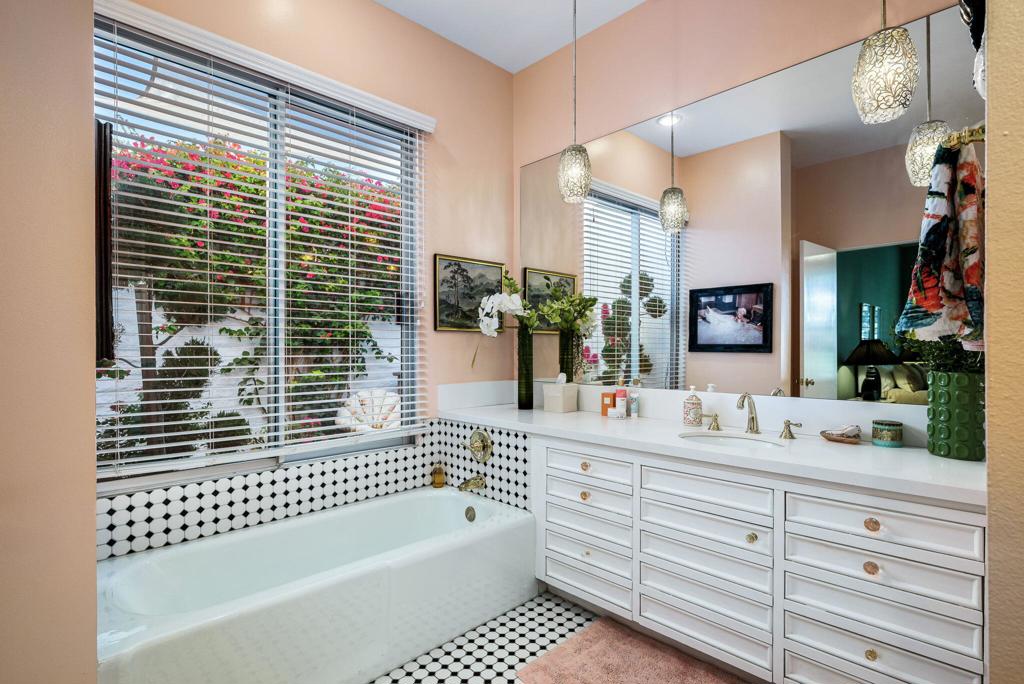 MLS #219123215DA image #26