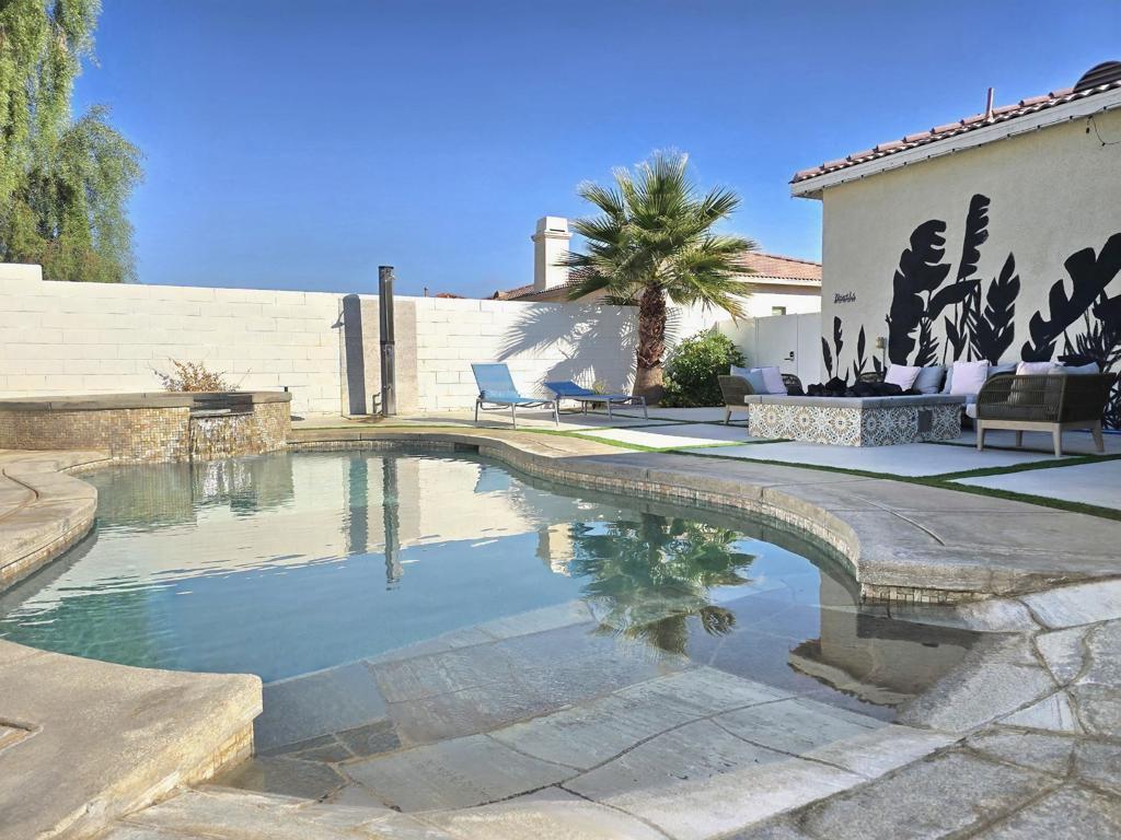 MLS #219123245DA image #2