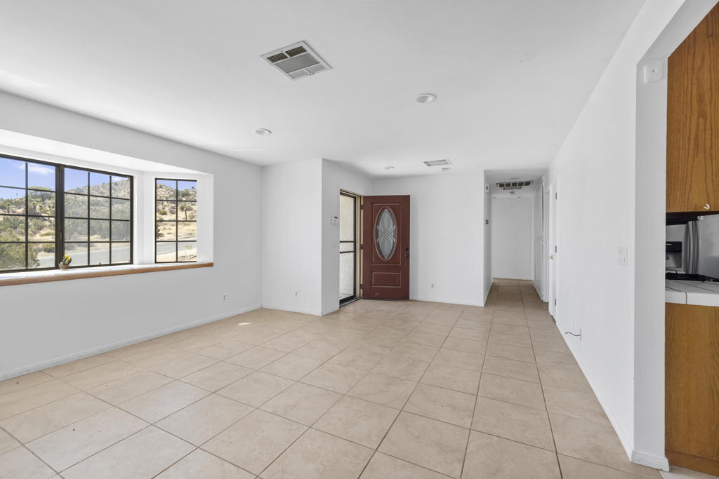 MLS #219124051PS image #5