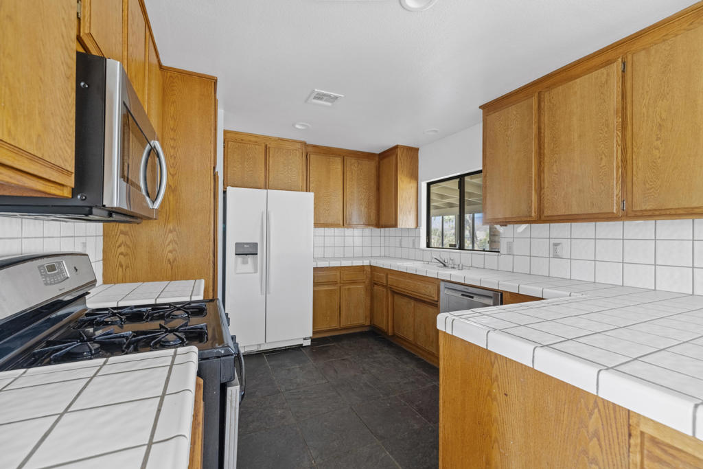 MLS #219124051PS image #8