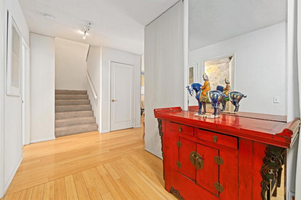 MLS #219124102DA image #13