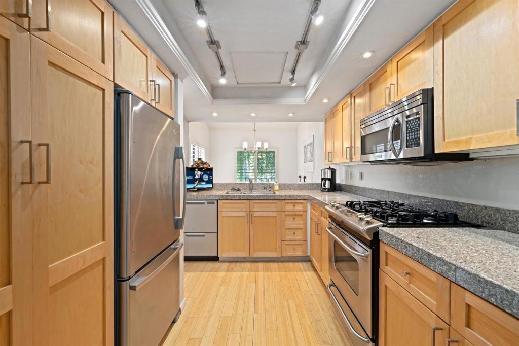 MLS #219124102DA image #8