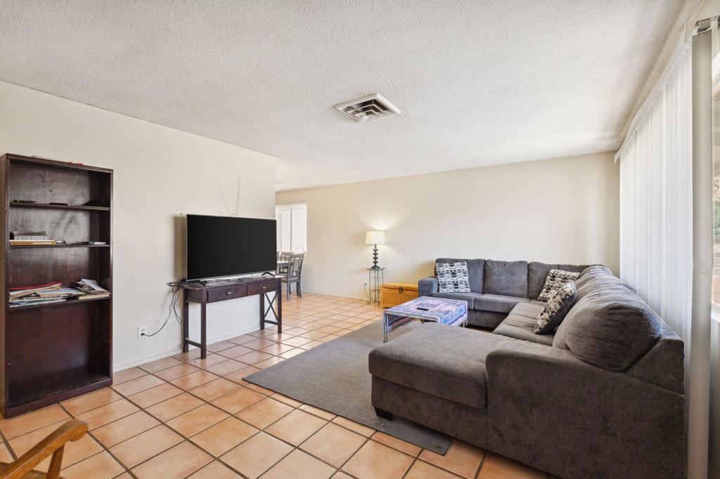 MLS #219124608DA image #2