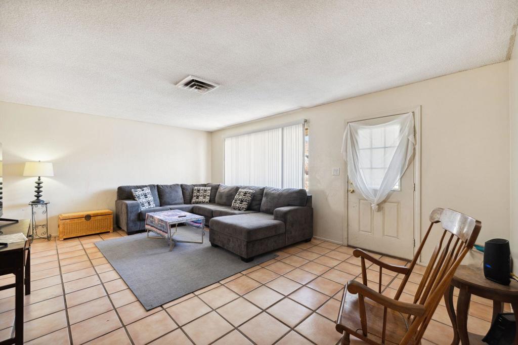 MLS #219124608DA image #4