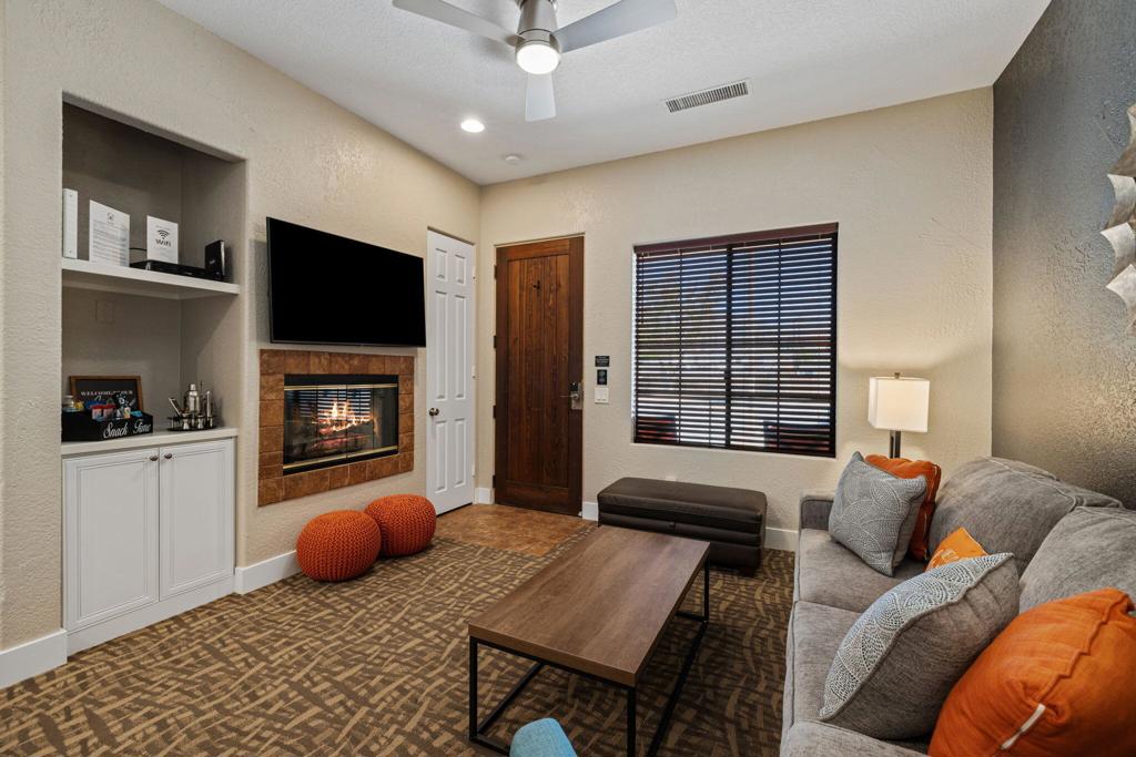 MLS #219124941DA image #2