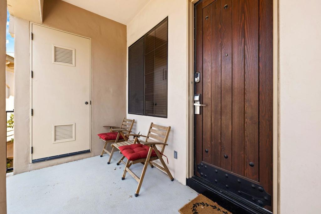 MLS #219124942DA image #2