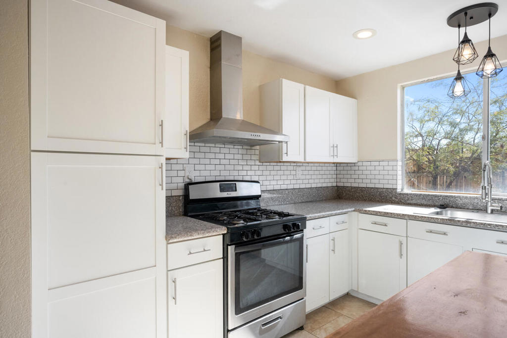 MLS #219125849DA image #2