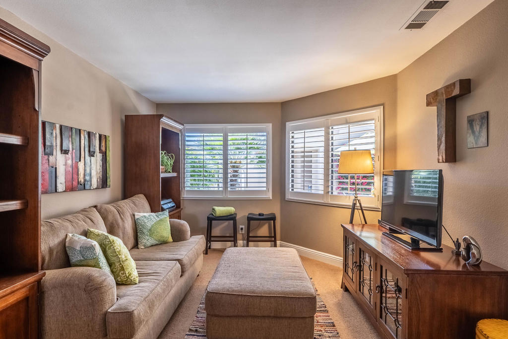 MLS #219126929DA image #6