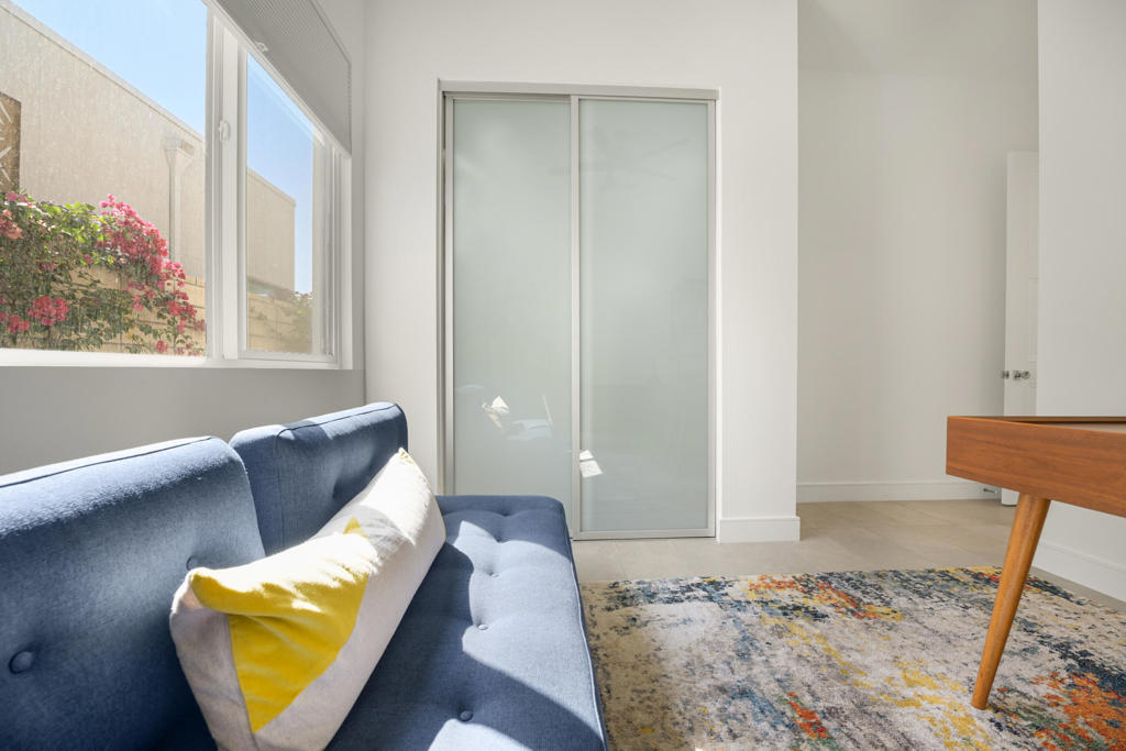 MLS #219127129DA image #26