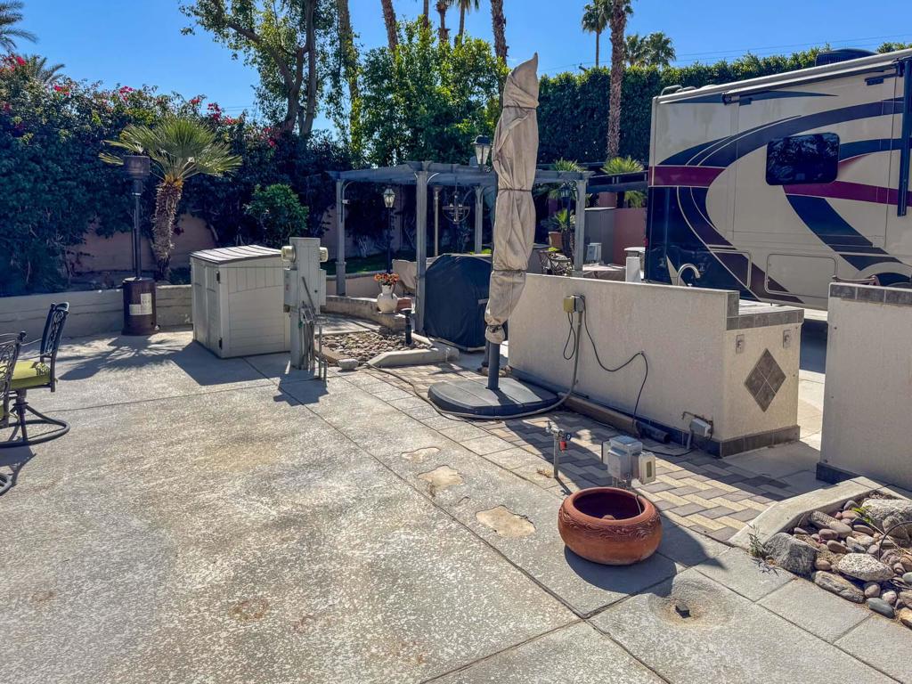 MLS #219127218DA image #15