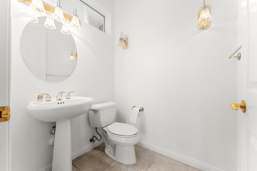 MLS #219127608DA image #10