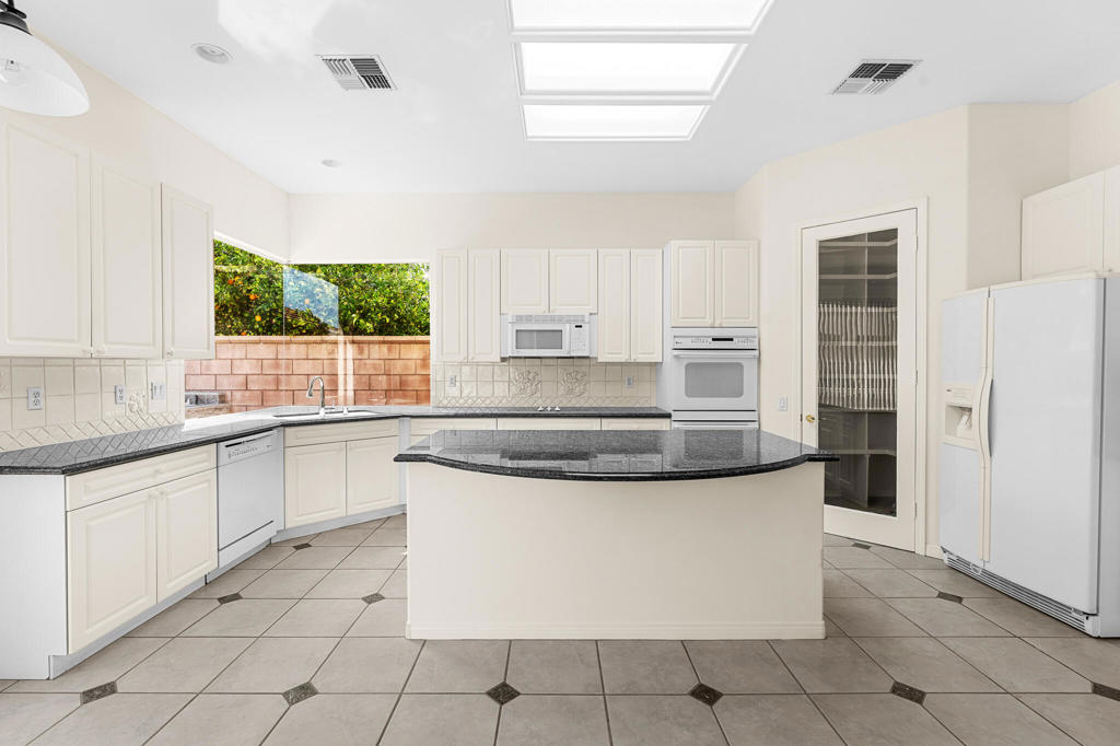 MLS #219127608DA image #28