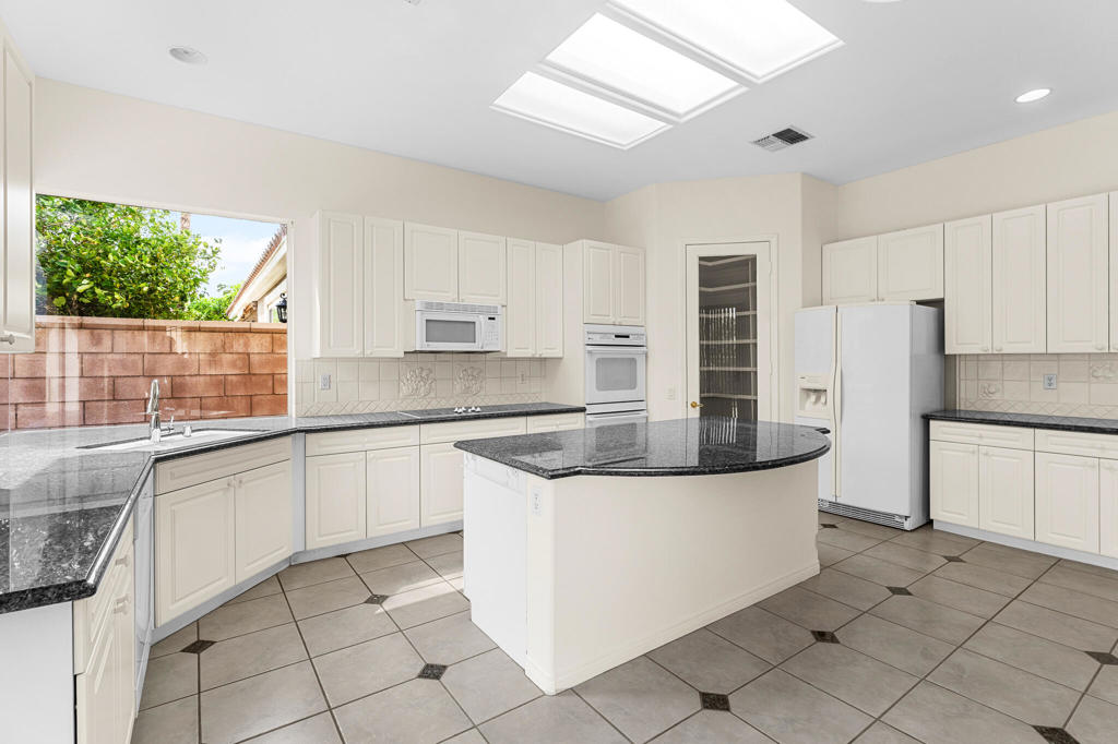 MLS #219127608DA image #29