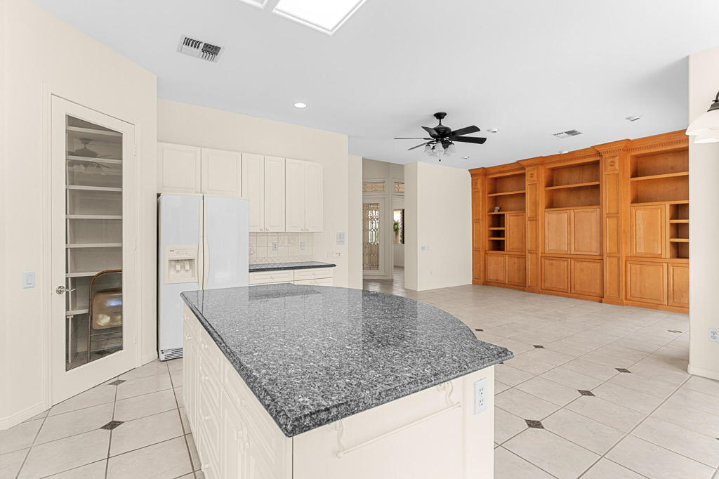 MLS #219127608DA image #30